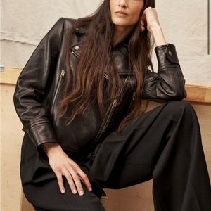 🎉FINAL PRICE 🎉BANANA REPUBLIC LEATHER JACKET